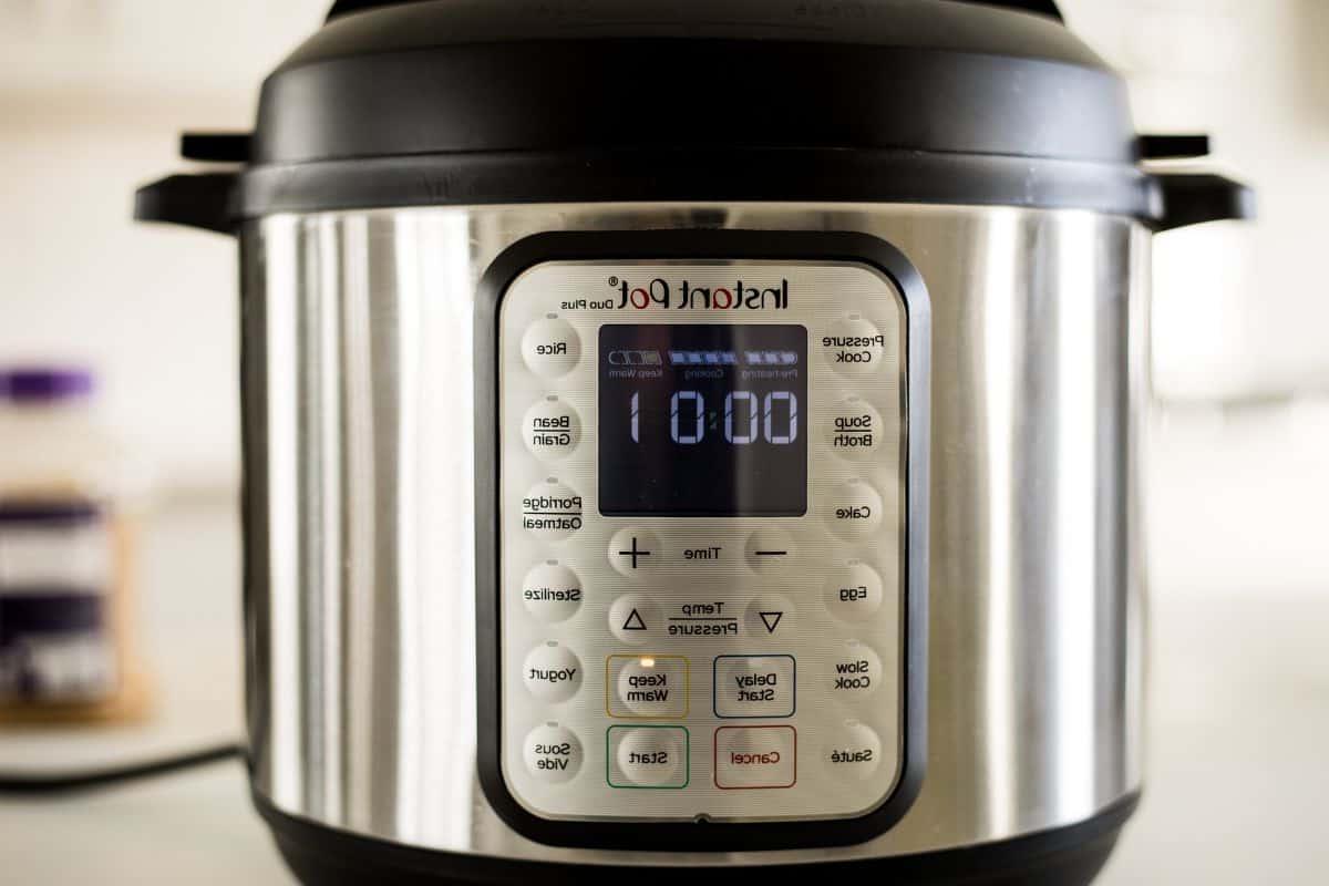 Der Instant Pot nach dem Kochen mit der Warmhaltefunktion.