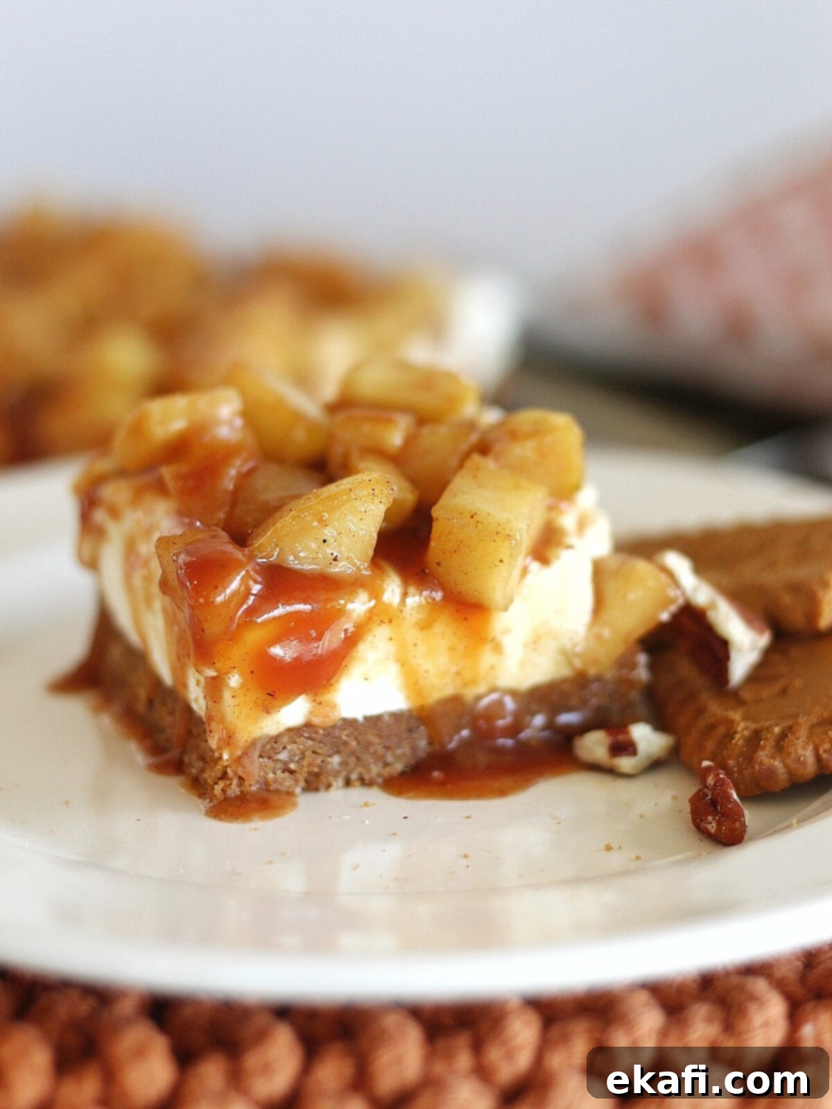 Πώς να αξιοποιήσετε τα μήλα 18 Μπάρες Cheesecake με Μήλο Καραμέλας χωρίς Ψήσιμο και Βάση Πεκάν Biscoff