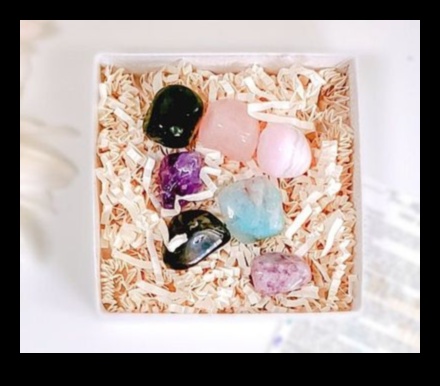 Crystal Charms: Ιδέες για δώρα με πολύτιμους λίθους και κρύσταλλα