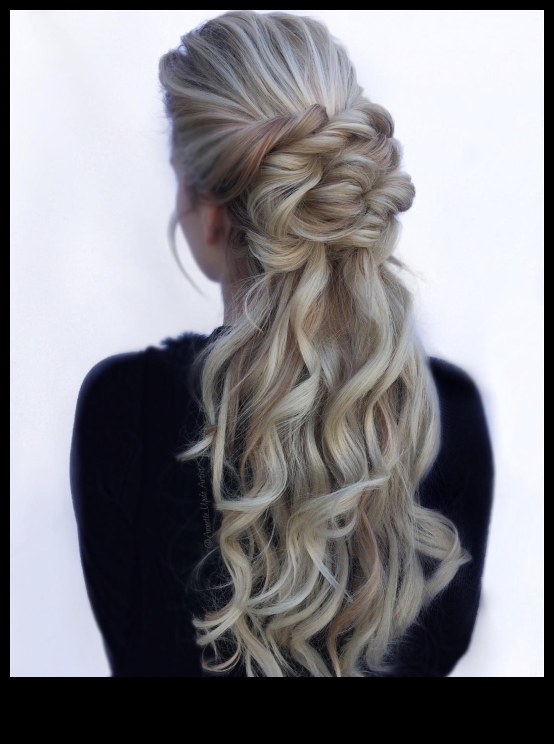 Romantic Updos Continued: Κομψές επιλογές styling για μεσαία μαλλιά