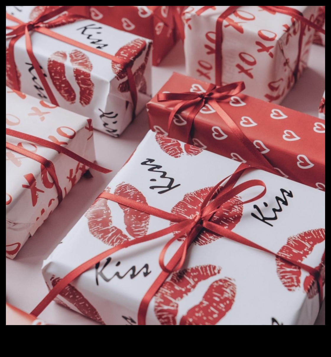 Literary Luxe: Bookish Gift Advice for the Avid Reader την Ημέρα του Αγίου Βαλεντίνου