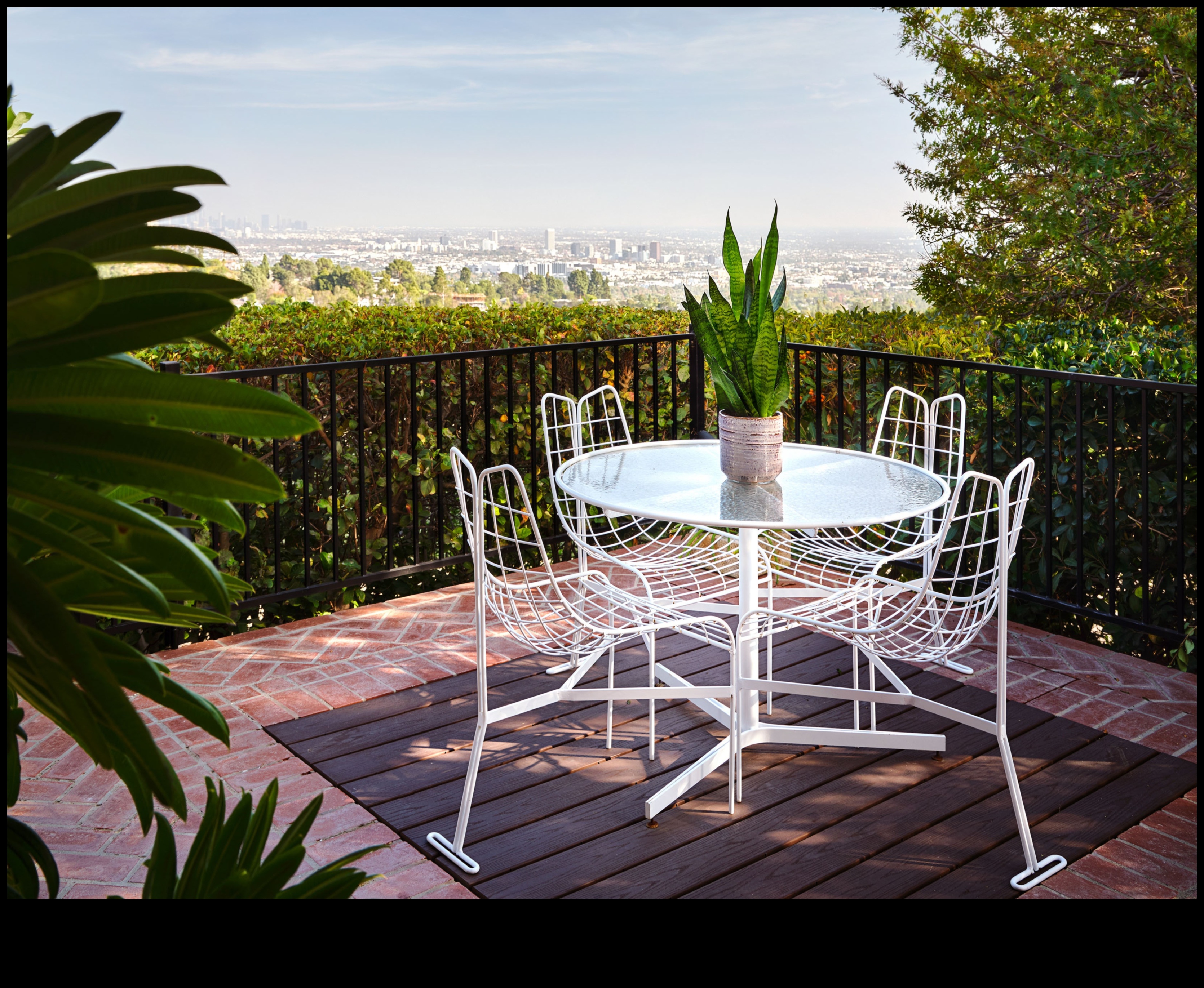 Ρουστίκ Retreats: Κομψά έπιπλα για υπαίθρια ευδαιμονία